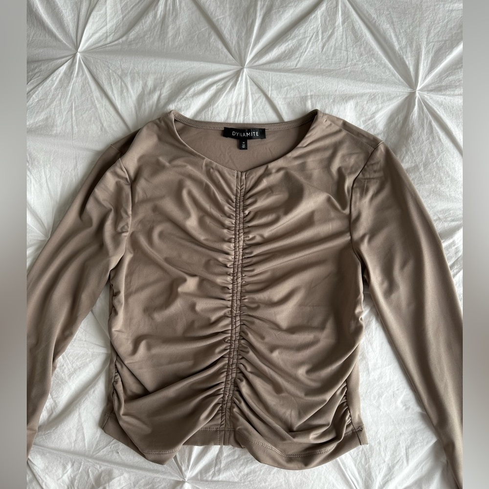 long sleeve dynamite crop top